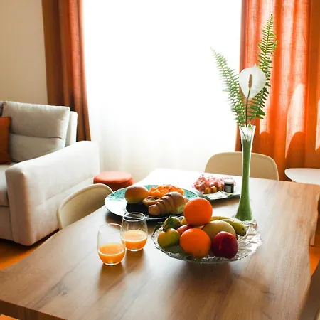 Primas Place Appartement *
